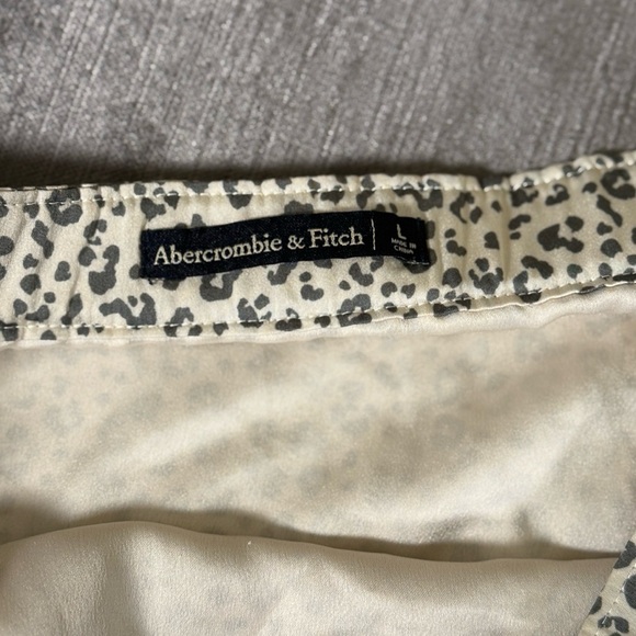 Abercrombie & Fitch Leopard Print Midi Skirt Size Large - Picture 3 of 5
